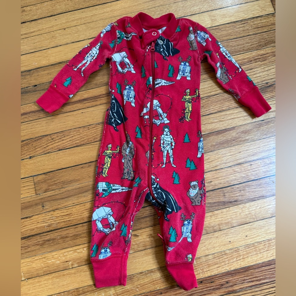 Hanna Andersson Star Wars Christmas zip Pajamas